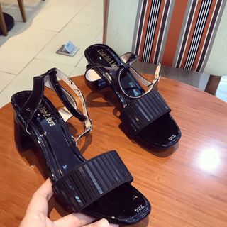 giày sandal quai ghép