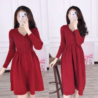 Đầm xòe len cổ V phối nút tay dài rực rỡ noel