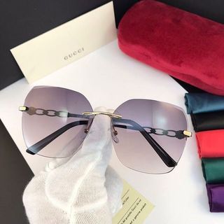 kính 6885 siêu sang chảnh