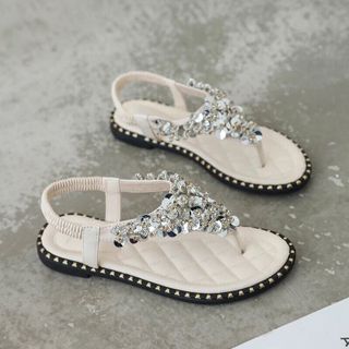 giày sandal đá â