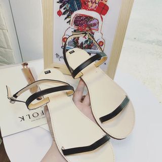 giày sandal quai mảnh cute