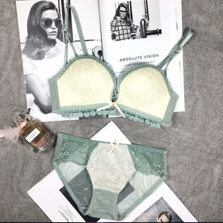 BỘ LÓT REN SEXY KHÔNG GỌNG XUẤT NHẬT GT052