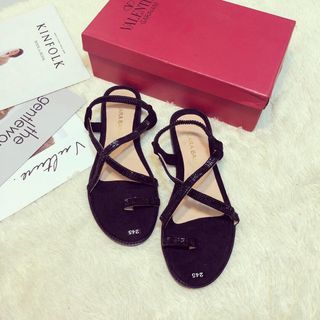 giày sandal aa