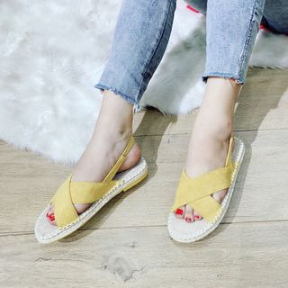 giày sandal chéo xinh