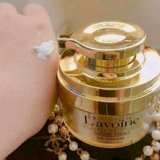 kem dưỡng ban ngày chỉ số SP 45 giá lẻ 350000
