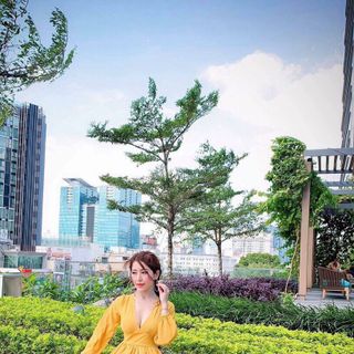 maxi chéo ngực vàng trắng