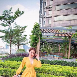 maxi chéo ngực vàng trắng