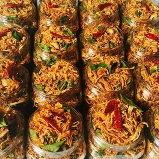 khô gà lá chanh lan phạm