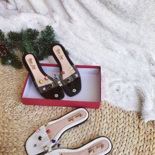 Dép quai trong đính châu