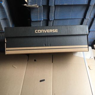 Hộp Giầy converse
