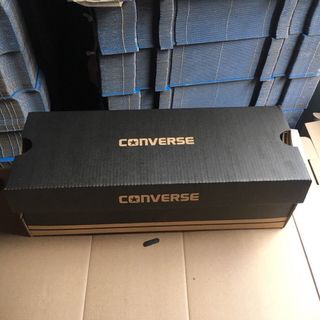 Hộp Giầy converse