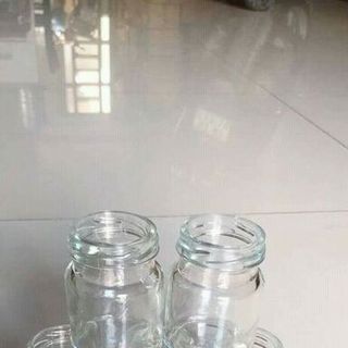 hủ thủy tinh đựng yến 70ml nắp xiết màu vàng đồng