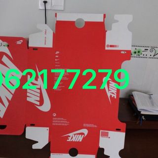 hộp giầy nike
