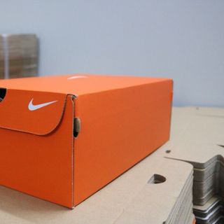 hộp giầy nike