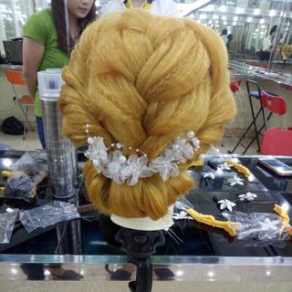 Đầu canh học cắt học bới tóc Tặng 5 trục kẹp trị giá 40k/1 trục khi mua từ 10 đầu