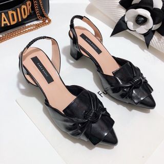 giày sandal bit mui hoa