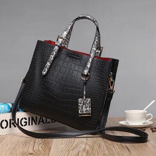 tui xách công sở