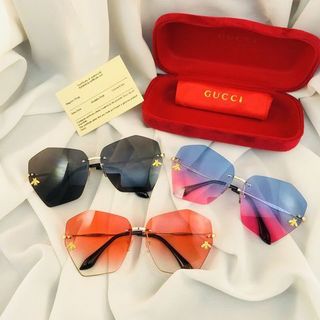 Gc lục giác đính con ong