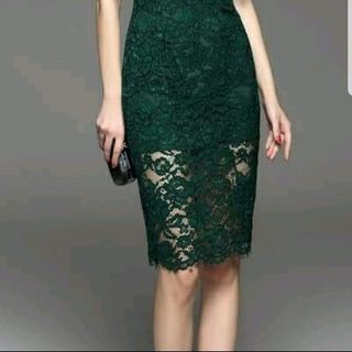 Đầm ren phối bèo cổ