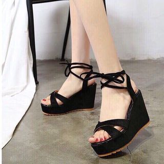 giày sandal xuồng cột dây cute