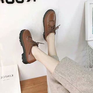 giày đế thô cột dây