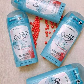 Lăn Khử Mùi Secret PH Balanced Powder Fresh 73g