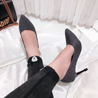 giày cao gót nhọn