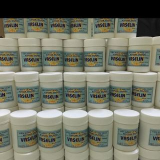 Kem nẻ Vaselin viện bỏng Quốc Gia