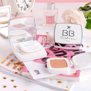 Phấn nước trang điểm