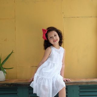 đầm ren lỗ Hàn