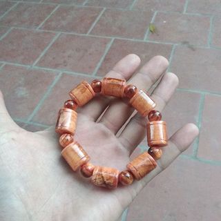 vòng tay phong thuỷ gỗ huyết long kiểu trúc 14ly