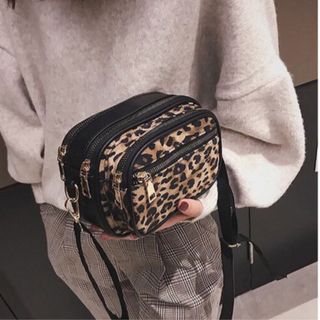 tui beo đeo cấp cấp