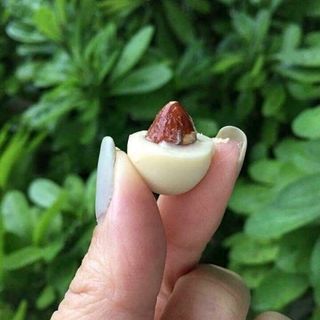 Kẹo sô-cô-la hạnh nhân 400 gram/1 gói