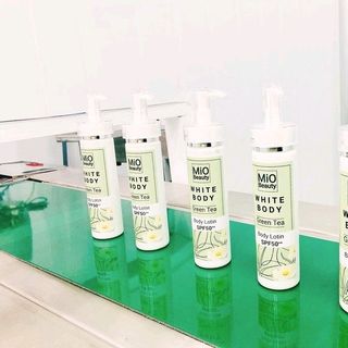 Kem Dưỡng Trắng Da Body Lotion MIO BEAUTY White Body Green Tea 200ml - Hàng Thái Lan