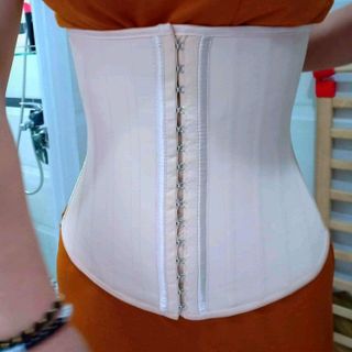 Đai nịt bụng latex