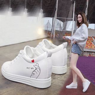 giày bata độn ban tim d
