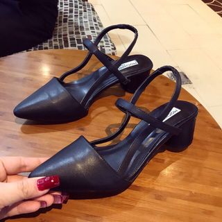 giày sandal cao gót bít mui