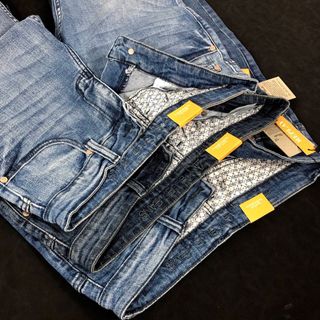 Quần short jean co giãn