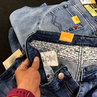 Quần short jean co giãn