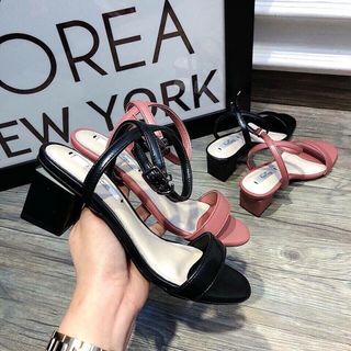 giày sandal cao got vuông