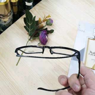 kính mắt vuông gọng dẻo 802