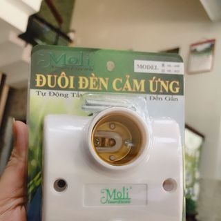 ĐUÔI ĐÈN CẢM ỨNG CHUYỂN ĐỘNG