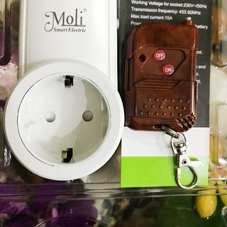 Ổ CẮM ĐIỀU KHIỂN THÔNG MINH KÈM REMOTE