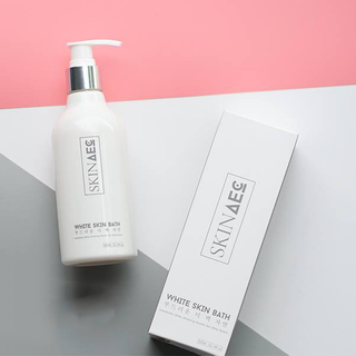 SỮA TẮM TRẮNG HÀNG NGÀY SKIN AEC WHITE SKIN BATH