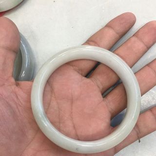 vòng cẩm thạch bảng hẹ thiên nhiên 100