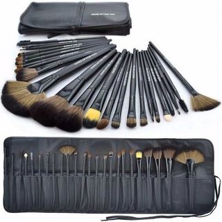 Bộ cọ 23 món đầy đủ cho mặt bạn luôn tươi xinh 107