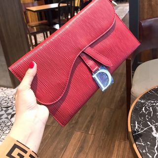 ví cầm tay có dây đeo giá rẻ