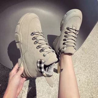 giày bata ca tinh