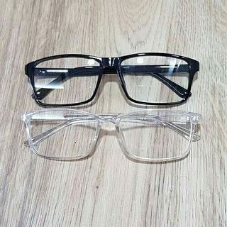 Mắt kính giả cận