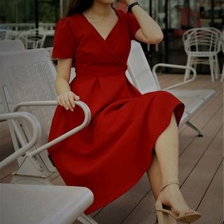 sỉ đầm dự tiệc công sở đỏ đô sang trọng